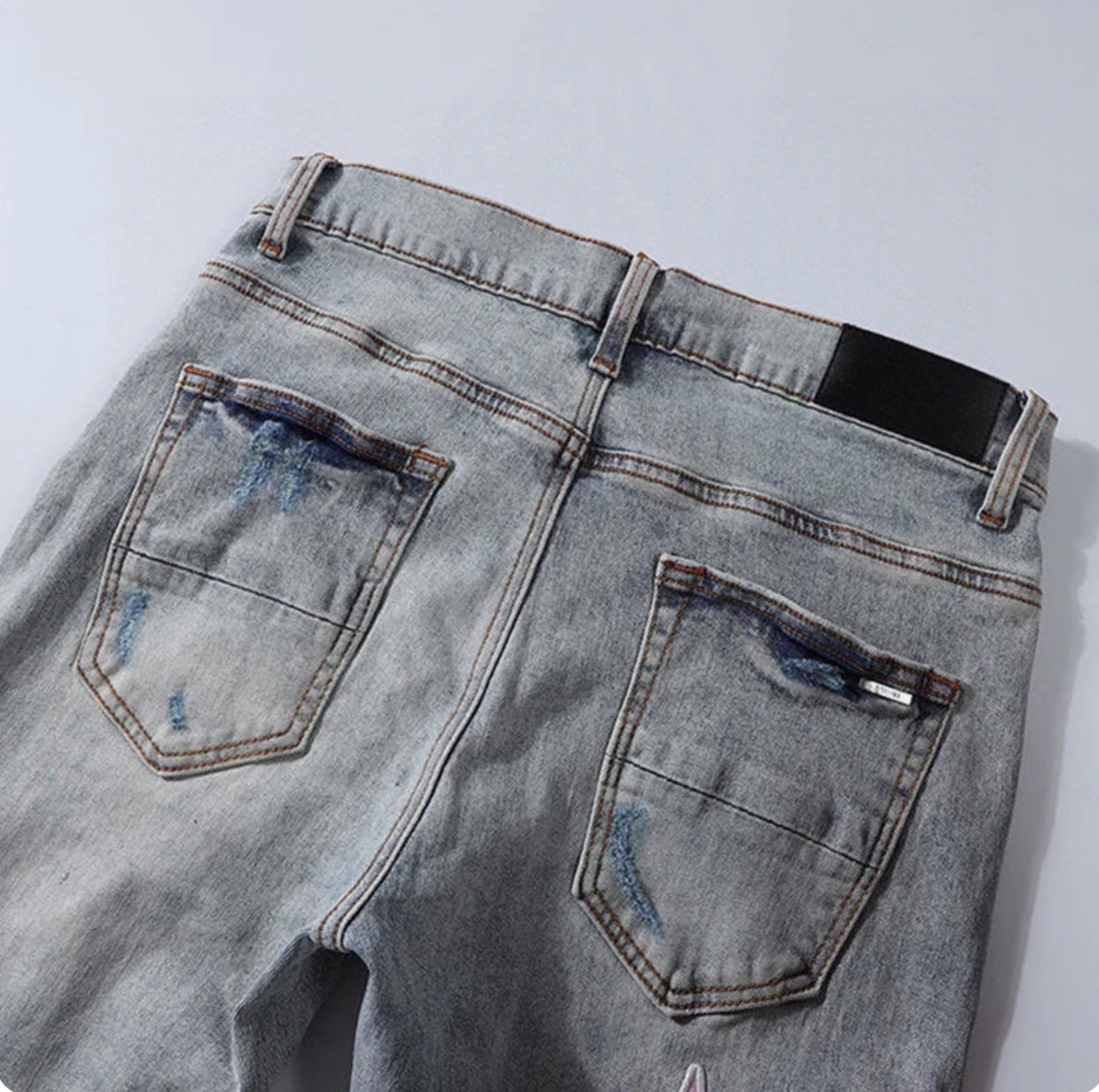 MX1 AMIRI JEANS