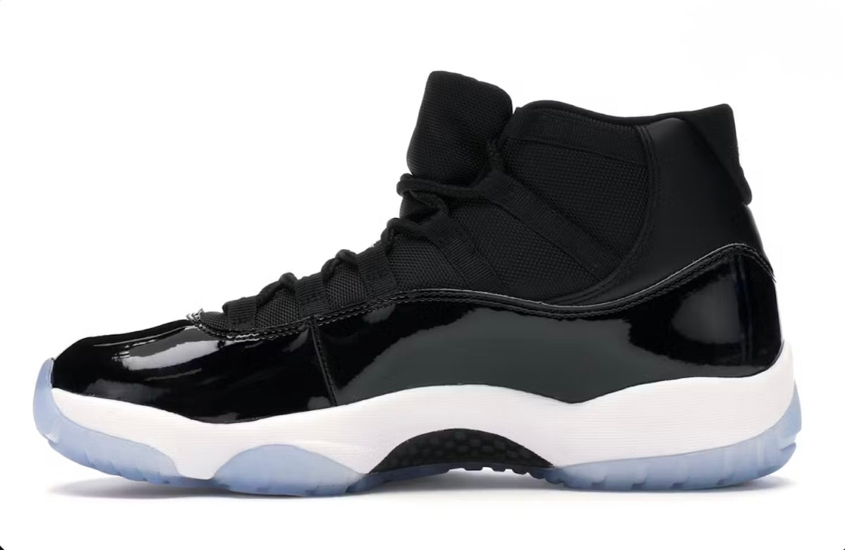 Jordan Retro 11 “Space Jam”