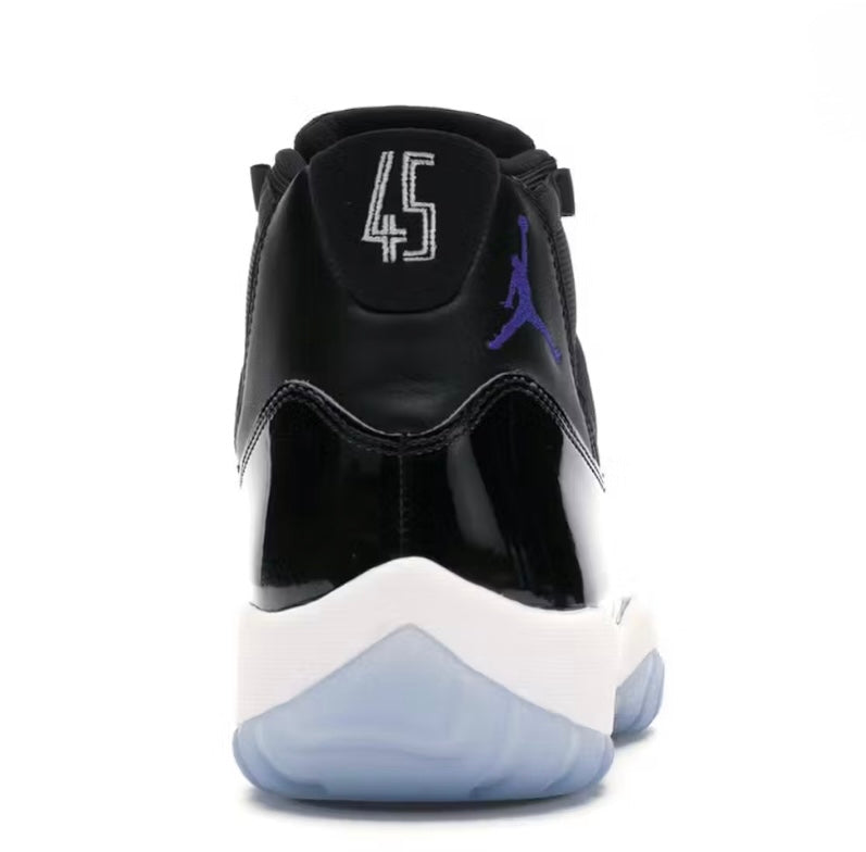 Jordan Retro 11 “Space Jam”